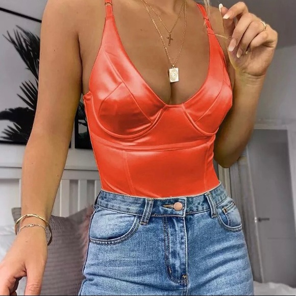 𝙻𝚞𝚗𝚊 𝙽𝚎𝚘𝚗 𝙱𝚘𝚍𝚢𝚜𝚞𝚒𝚝 - Picture 2 of 2